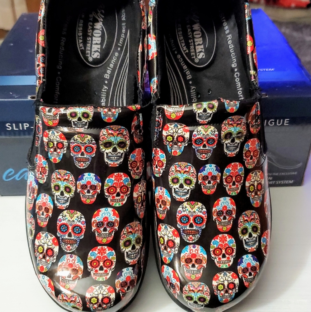 Easy works "nurse shoes"